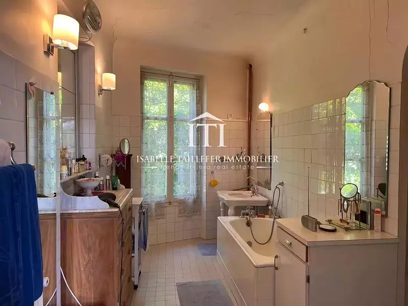 Maison, 280 m²