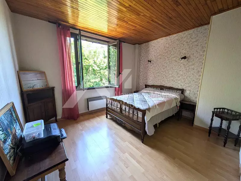Maison, 230 m²