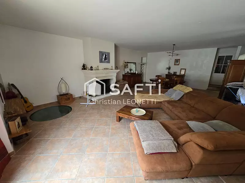 Maison, 300 m²