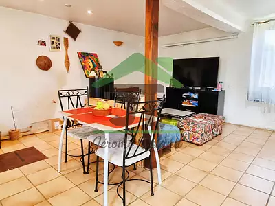 Maison, 99 m²