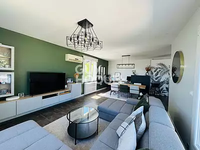 Maison, 162 m²