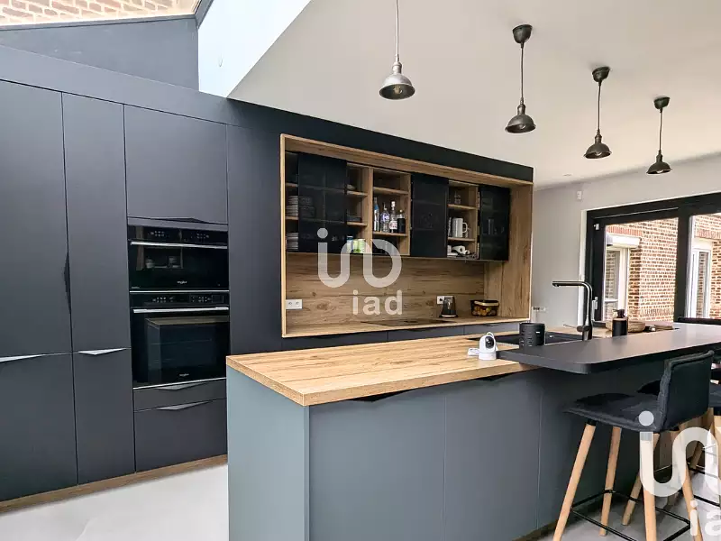 Maison, 185 m²