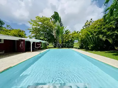 Maison, 226 m²