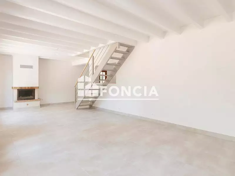 Maison, 165 m²