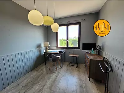 Maison, 240 m²