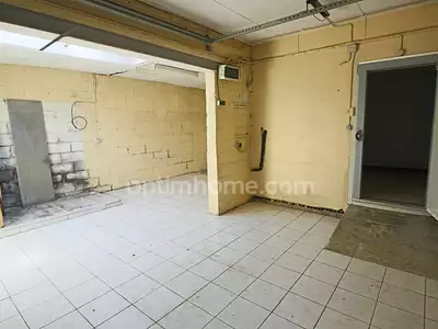 Immeuble, 375 m²