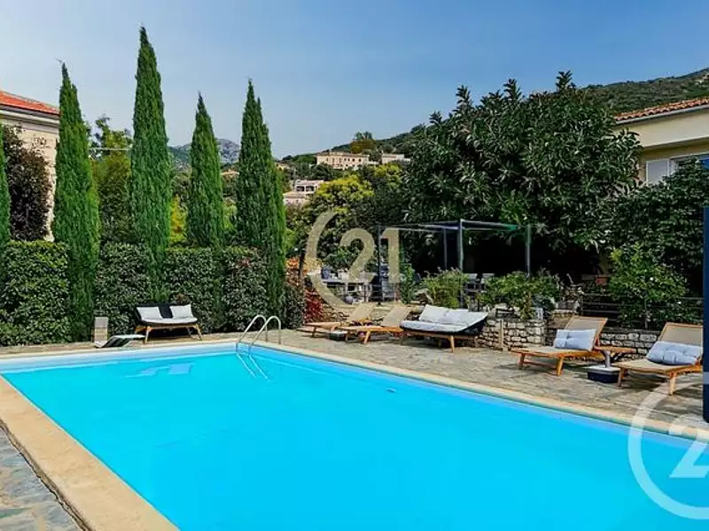 Maison, 224 m²