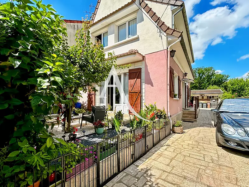 Maison, 143 m²