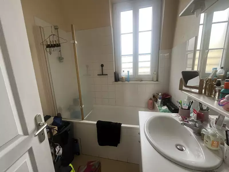 Immeuble, 176,71 m²