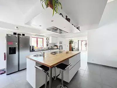 Maison, 235 m²