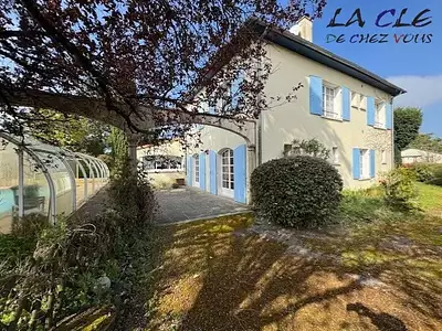 Maison, 325 m²