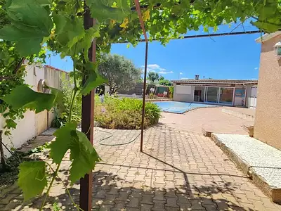 Maison, 166 m²