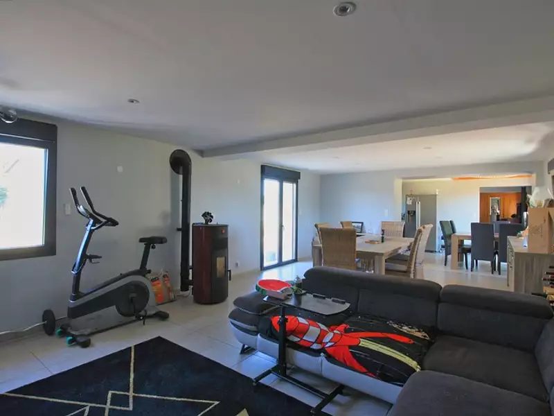 Maison, 167 m²