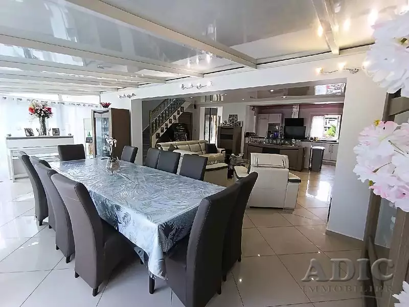 Maison, 142 m²