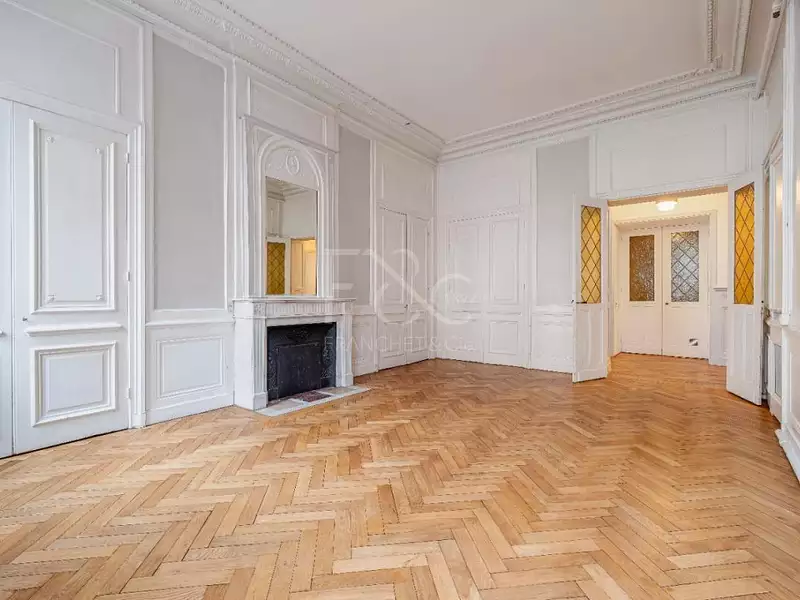 Appartement, 150 m²