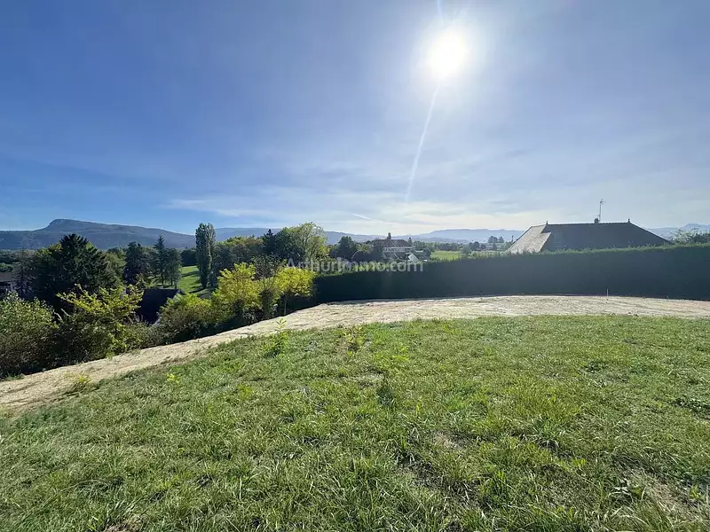 Terrain, 818 m²