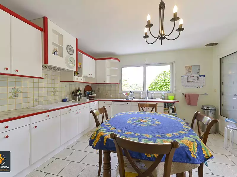 Maison, 236,04 m²