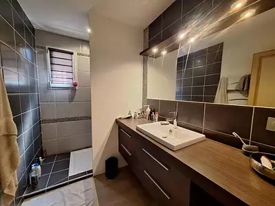 Maison, 200 m²
