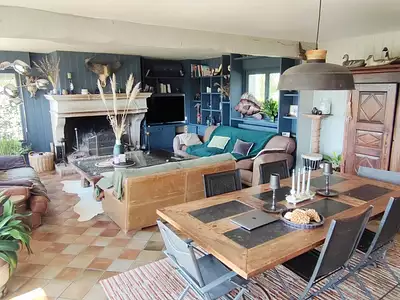 Maison, 266 m²