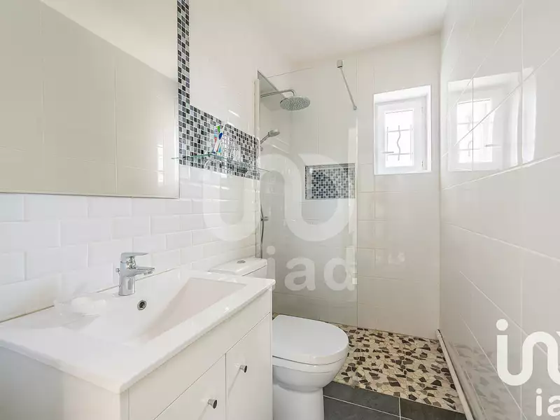 Maison, 248 m²