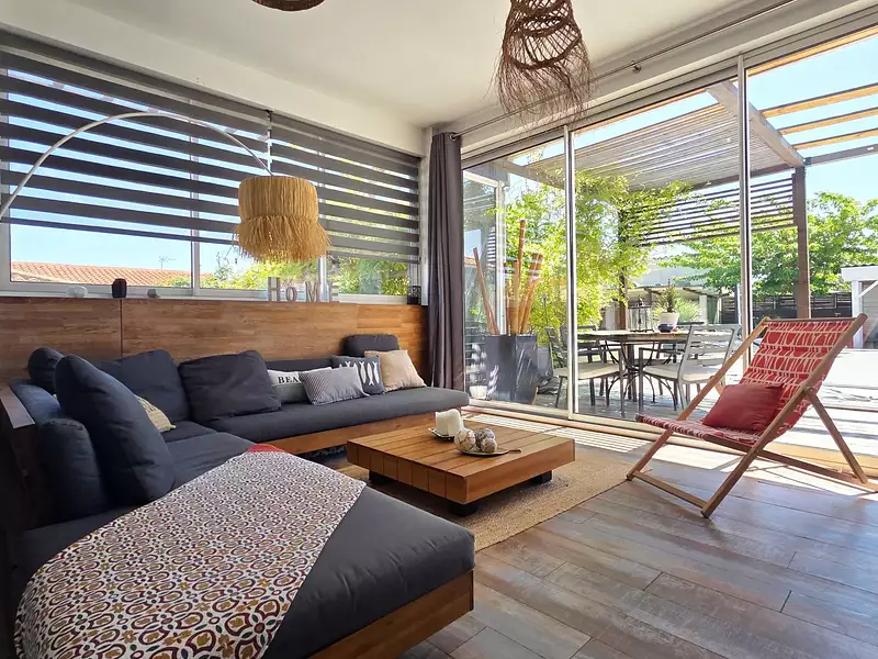 Maison, 240 m²