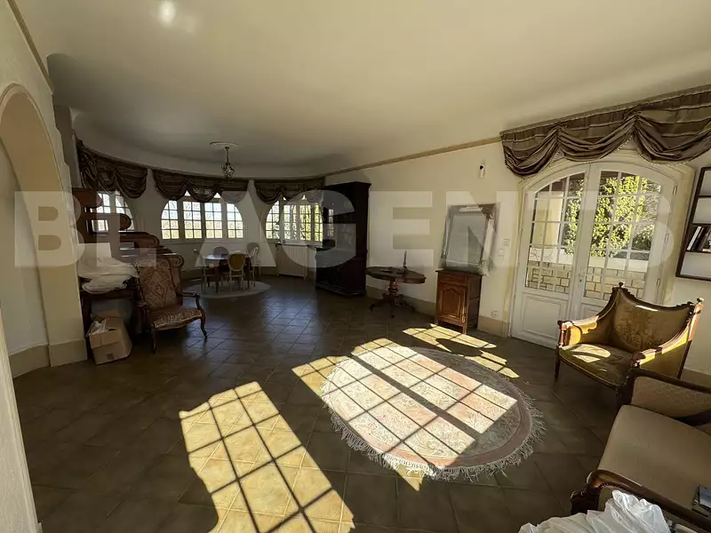 Maison, 300 m²