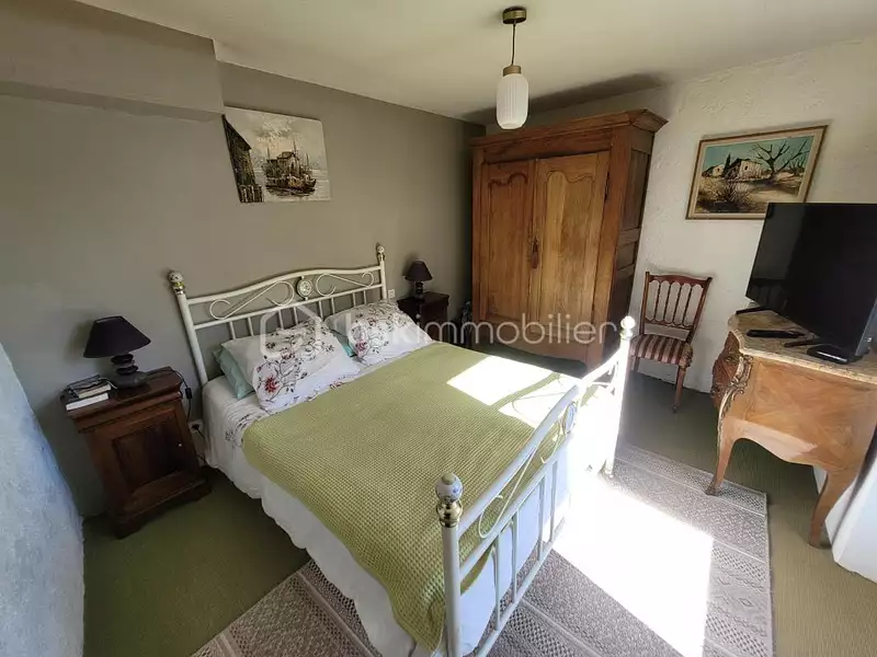 Maison, 245 m²