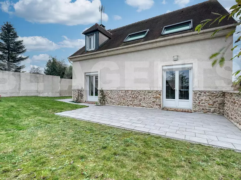 Maison, 160 m²