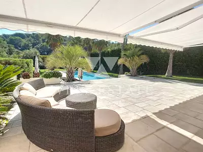 Maison, 350 m²