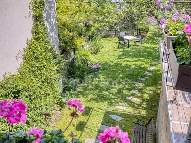 Maison, 280 m²