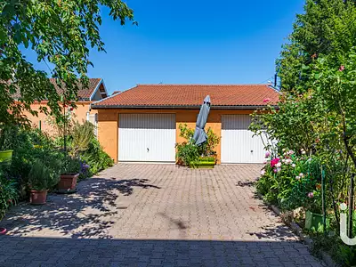 Maison, 240 m²