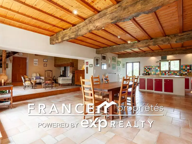 Maison, 280 m²