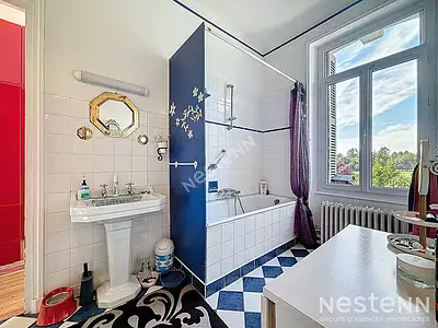 Maison, 250 m²