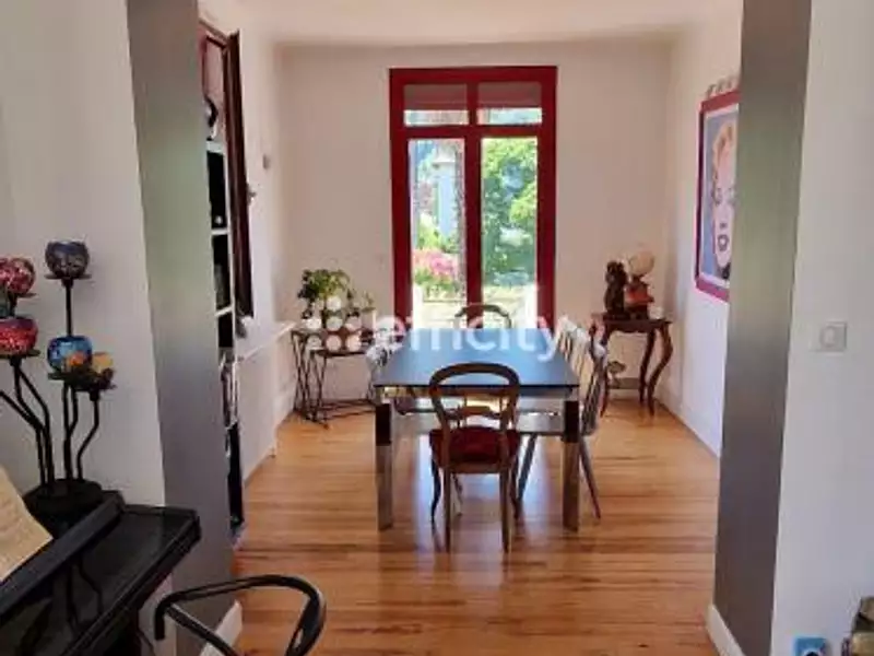 Appartement, 150 m²