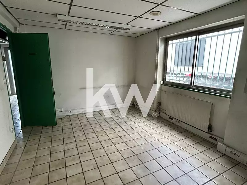 Divers, 423 m²