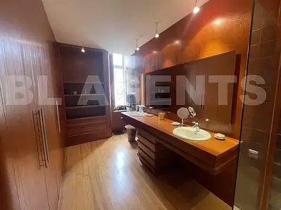 Maison, 331 m²