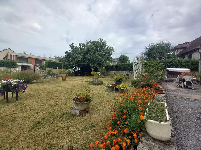 Immeuble, 160 m²