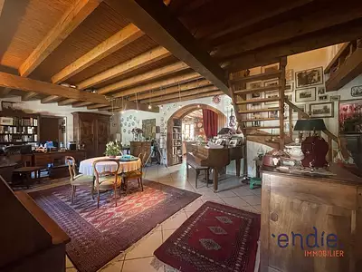 Maison, 230 m²
