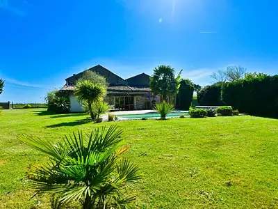 Maison, 235 m²
