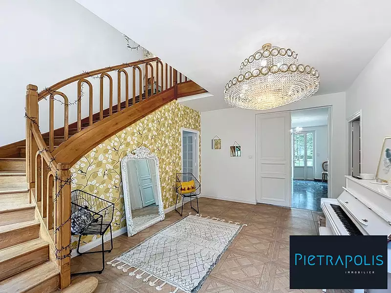 Maison, 380 m²