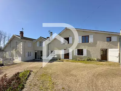 Maison, 225 m²