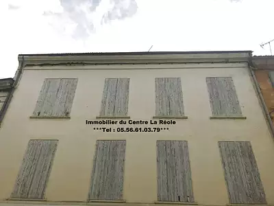 Immeuble, 300 m²