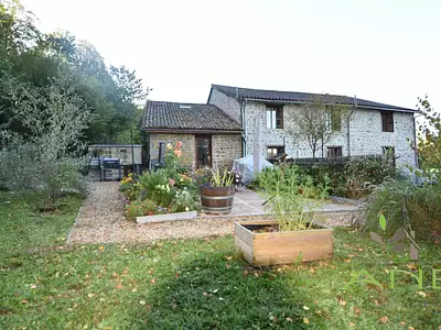 Maison, 240 m²