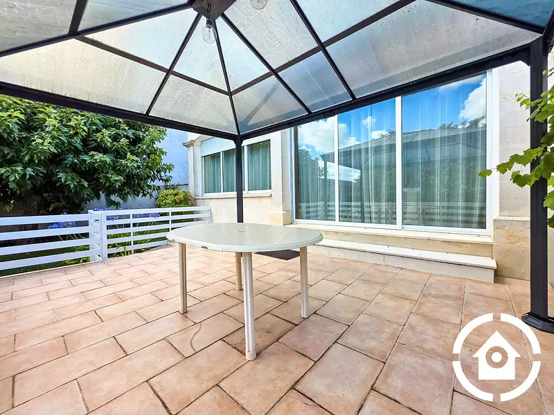 Maison, 160 m²