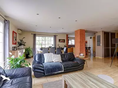 Maison, 167 m²