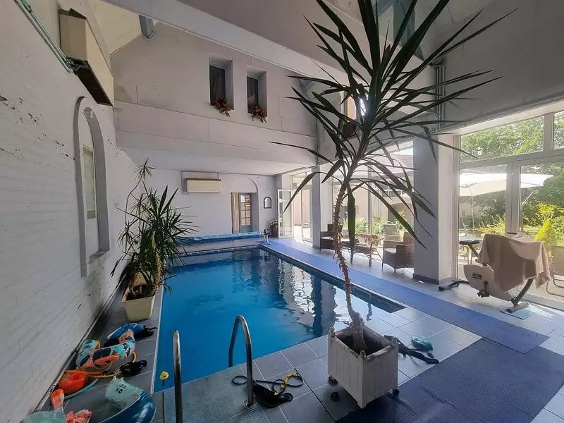 Maison, 376 m²