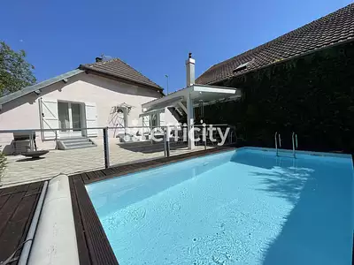 Maison, 210 m²