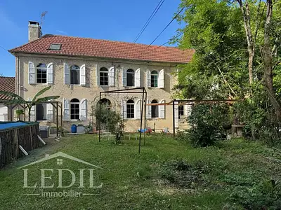 Maison, 380 m²