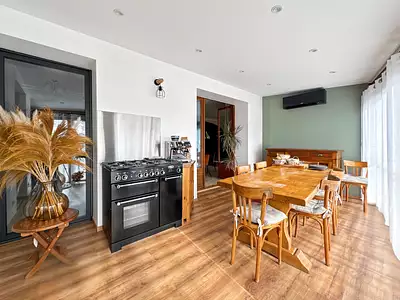 Maison, 250 m²