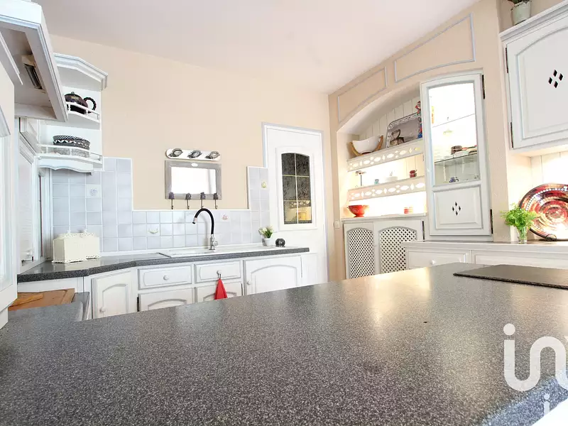 Maison, 218 m²
